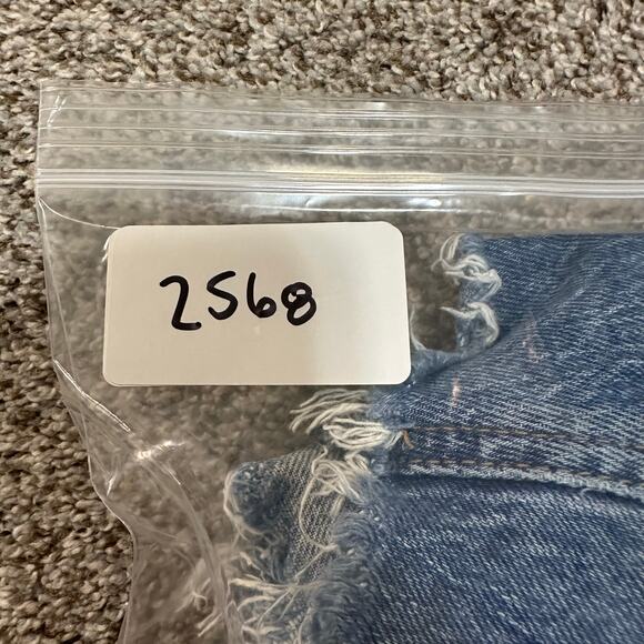 ABERCROMBIE & FITCH Women's High Rise Dad Short Size 34 In Medium Wash - Picture 9 of 9